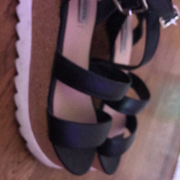 Brand new Steve Madden sandals - Picture 7 of 7